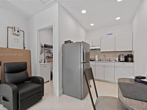 3921 SW 124th Ct, Miami FL 33175