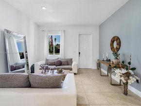 18253 SW 152nd Pl, Miami FL 33187