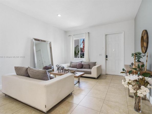 18253 SW 152nd Pl, Miami FL 33187