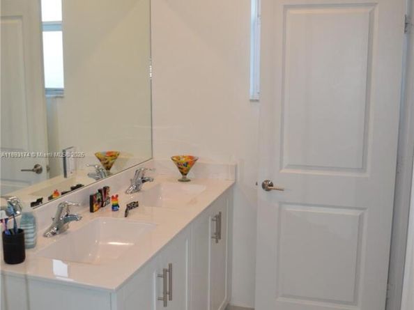 2744 SE 19th St, Homestead FL 33035