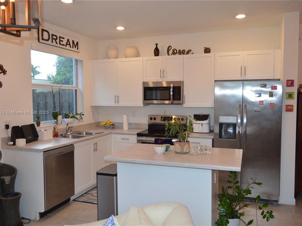 2744 SE 19th St, Homestead FL 33035