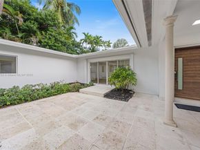 1825 Alamanda Dr, North Miami FL 33181