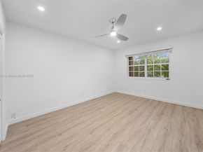 1825 Alamanda Dr, North Miami FL 33181