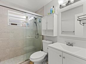 620 SW 10th St, Fort Lauderdale FL 33315