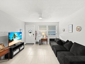 620 SW 10th St, Fort Lauderdale FL 33315