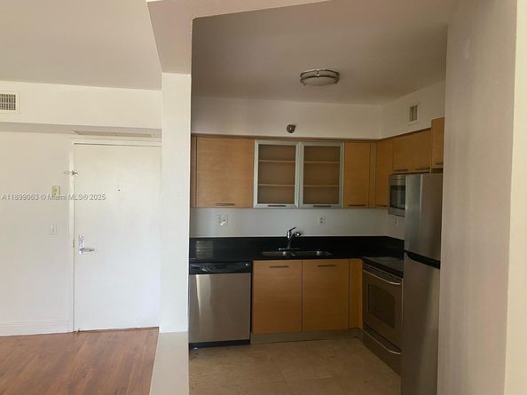 3300 NE 191st St 416, Aventura FL 33180