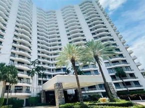 3300 NE 191st St 416, Aventura FL 33180