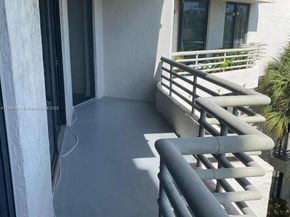 3300 NE 191st St 416, Aventura FL 33180
