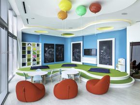 851 NE 1st Ave 3810, Miami FL 33132