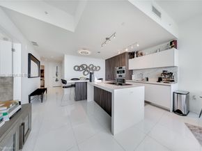 851 NE 1st Ave 3810, Miami FL 33132