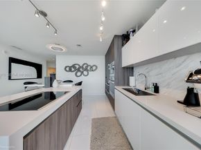 851 NE 1st Ave 3810, Miami FL 33132