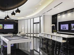 851 NE 1st Ave 3810, Miami FL 33132