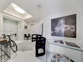 851 NE 1st Ave 3810, Miami FL 33132