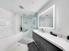 851 NE 1st Ave 3810, Miami FL 33132