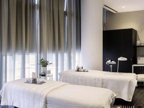 851 NE 1st Ave 3810, Miami FL 33132