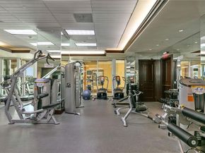 20201 E Country Club Dr 1006, Aventura FL 33180