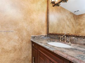 20201 E Country Club Dr 1006, Aventura FL 33180