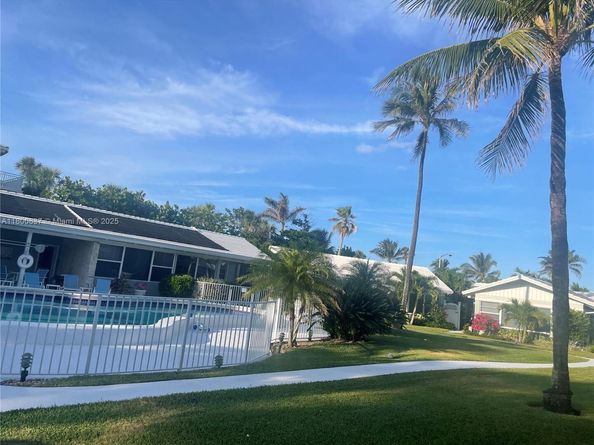320 S Ocean Blvd UN, Delray Beach FL 33483