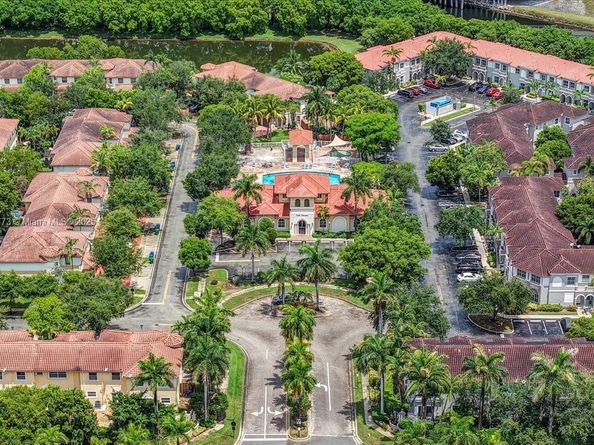 5046 SW 137th Ter, Miramar FL 33027