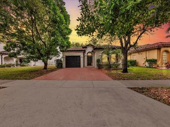5046 SW 137th Ter