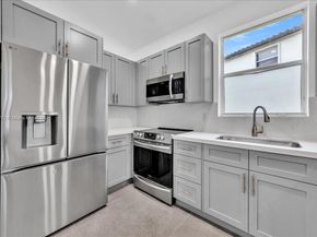 5046 SW 137th Ter, Miramar FL 33027