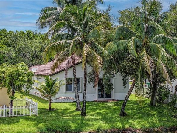 5046 SW 137th Ter, Miramar FL 33027