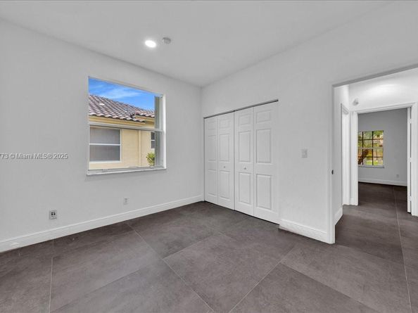 5046 SW 137th Ter, Miramar FL 33027