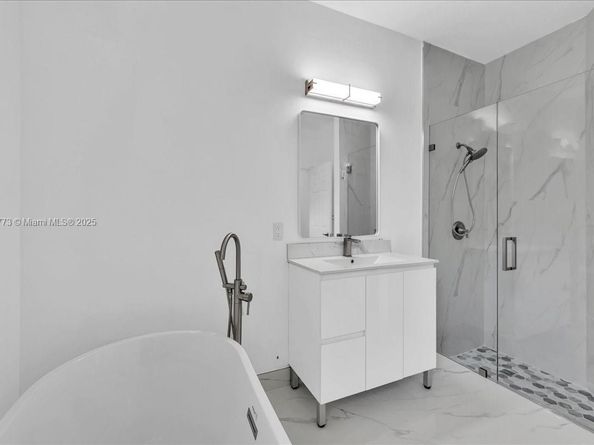 5046 SW 137th Ter, Miramar FL 33027
