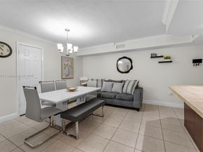 9437 SW 76th St V25, Miami FL 33173