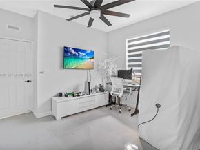 2132 NE 38th Rd, Homestead FL 33033