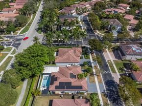 2132 NE 38th Rd, Homestead FL 33033