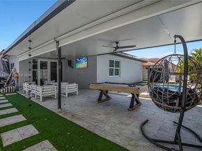 2132 NE 38th Rd, Homestead FL 33033