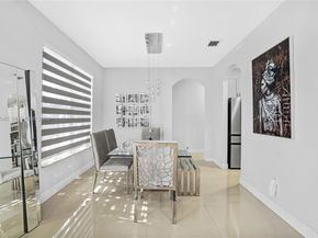 2132 NE 38th Rd, Homestead FL 33033