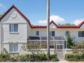 101 E Half Moon Cir B, Hypoluxo FL 33462