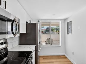 101 E Half Moon Cir B, Hypoluxo FL 33462