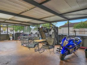 19897 NW 62nd Ave, Hialeah FL 33015