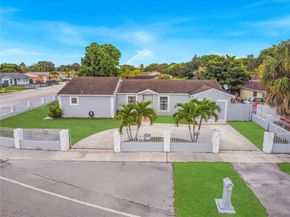 19897 NW 62nd Ave, Hialeah FL 33015