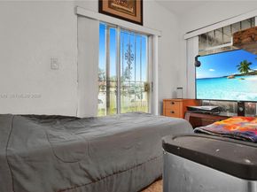 19897 NW 62nd Ave, Hialeah FL 33015