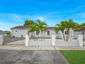 19897 NW 62nd Ave, Hialeah FL 33015