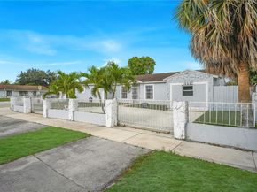19897 NW 62nd Ave, Hialeah FL 33015