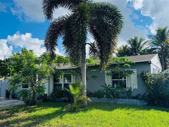 1520 SW 63rd Ter, North Lauderdale FL 33068