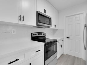 20901 NW 27th Ct, Miami Gardens FL 33056