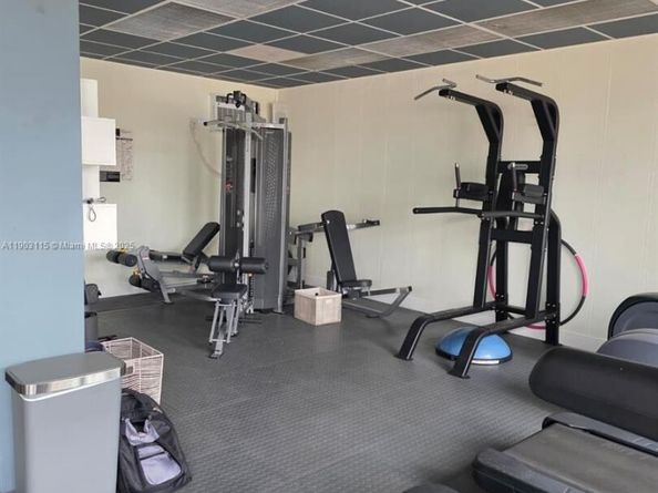 9102 W Bay Harbor Drive 4C, Bay Harbor Islands FL 33154