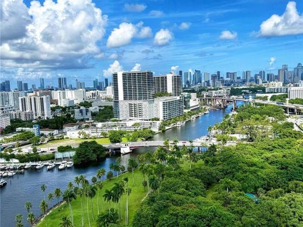 1861 NW S River Dr 2609, Miami FL 33125