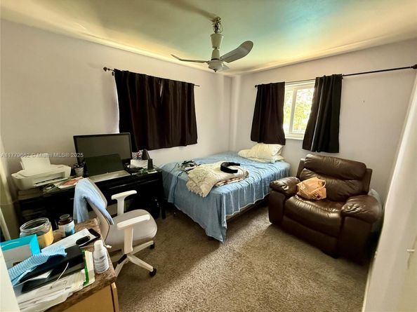 1625 E River Dr, Margate FL 33063