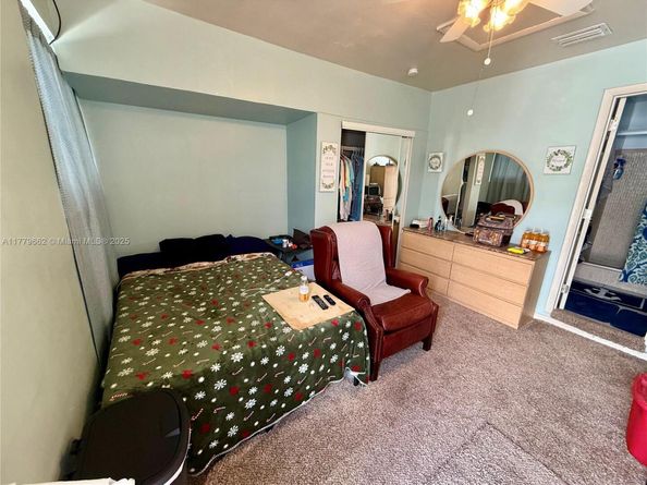 1625 E River Dr, Margate FL 33063
