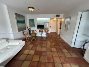 345 Ocean Dr 303, Miami Beach FL 33139