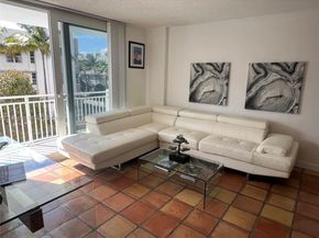 345 Ocean Dr 303, Miami Beach FL 33139