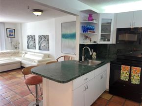 345 Ocean Dr 303, Miami Beach FL 33139