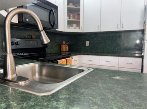 345 Ocean Dr 303, Miami Beach FL 33139